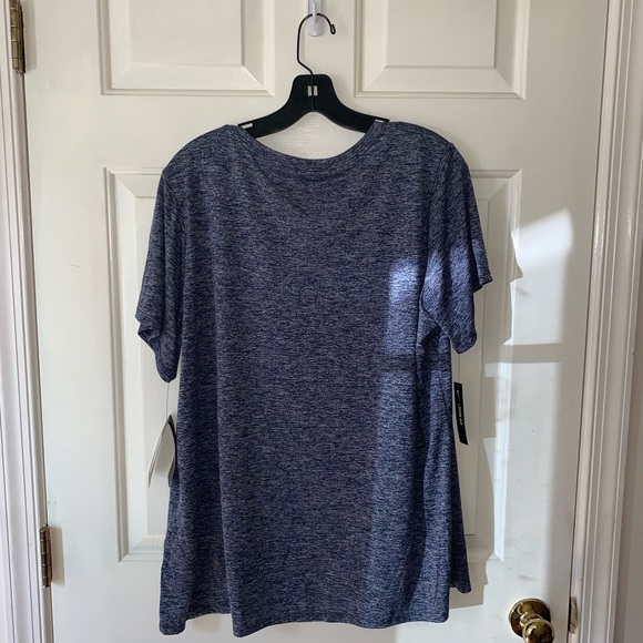 Nike Dri-Fit Blue T-Shirt - Picture 2 of 6